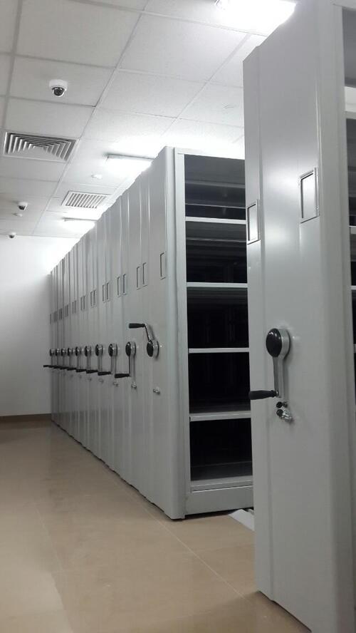 Advantages of Hand-Cranked Mobile Racking System (Nanjing Peter Rack)