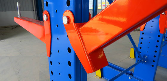 Bon prix Rayonnage en acier d'entrepôt personnalisé et flexible, à forte capacité, cantilever double face pour le stockage en ligne